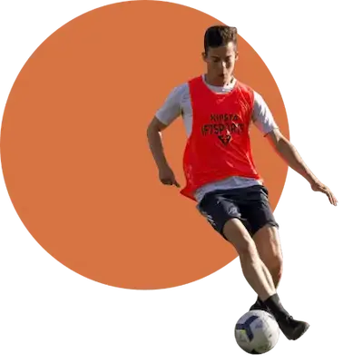 Football player with the orange bib from IF7SPORTS
